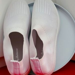 Women White Alhletic Shoes